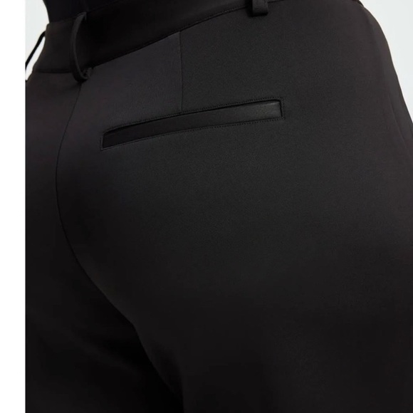 NWT Good American Column Scuba Pants Black Size 4 - Picture 3 of 5